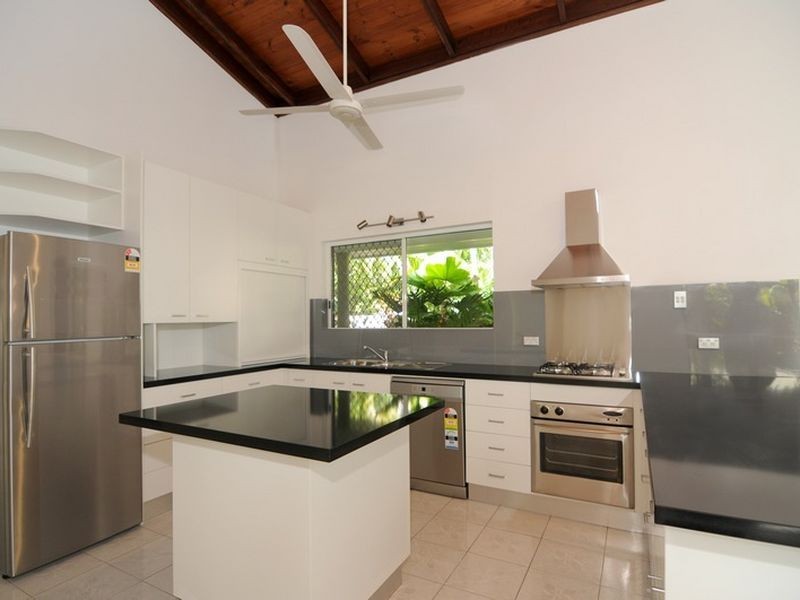 15 Endeavour Street, Port Douglas QLD 4877