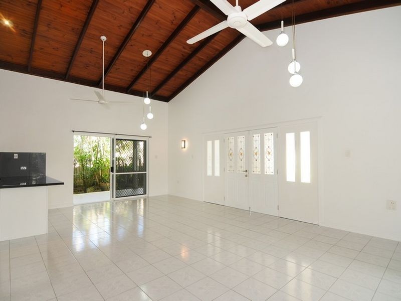 15 Endeavour Street, Port Douglas QLD 4877