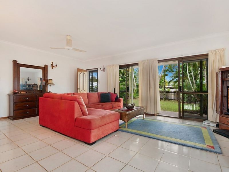 2 Hope Street, Port Douglas QLD 4877