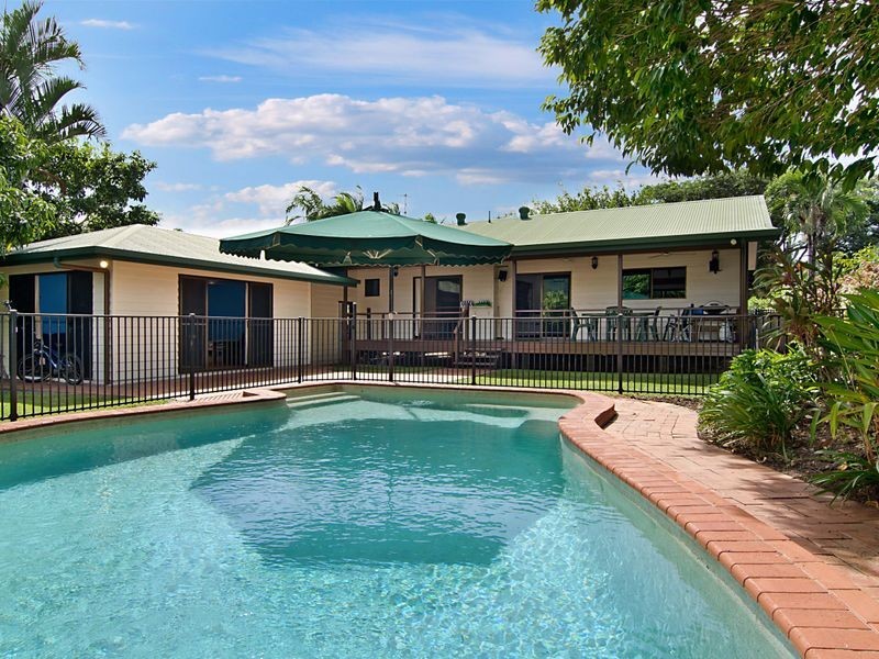 14 Ribbon Avenue, Port Douglas QLD 4877
