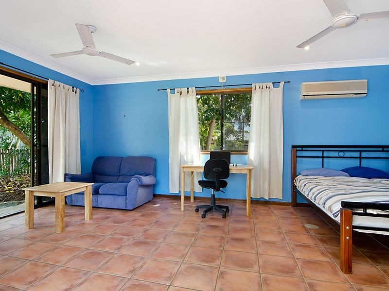 14 Ribbon Avenue, Port Douglas QLD 4877