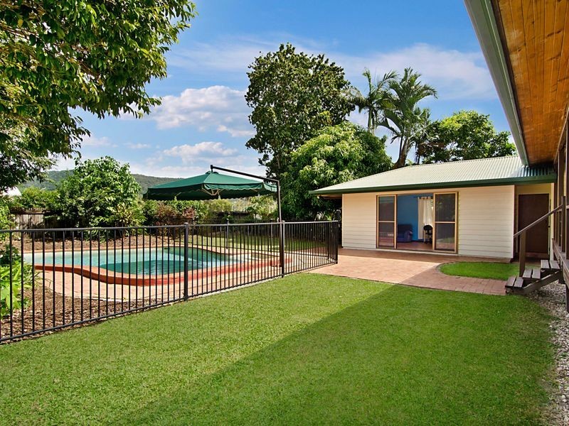 14 Ribbon Avenue, Port Douglas QLD 4877