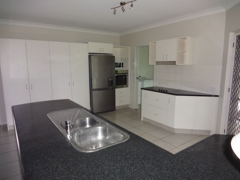 4 Sandpiper Street, Port Douglas QLD 4877