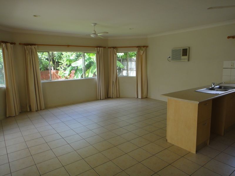 10 Birdwing Street, Port Douglas QLD 4877