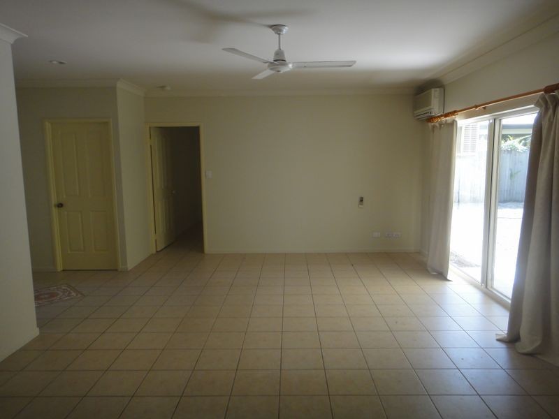 10 Birdwing Street, Port Douglas QLD 4877