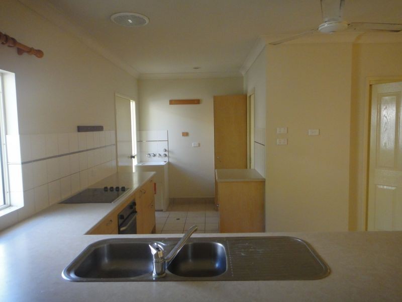 10 Birdwing Street, Port Douglas QLD 4877