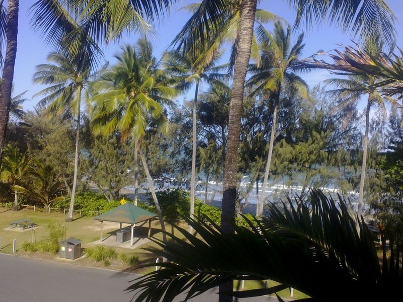 25 Peninsula Boutique Hotel 9 Esplanade, Port Douglas QLD 4877
