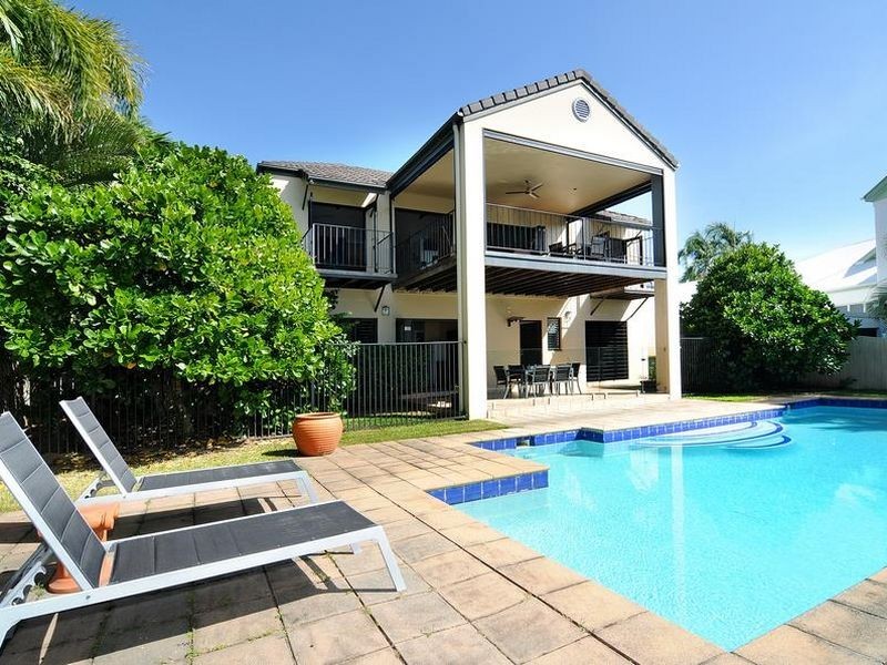 13 Ruby Close, Port Douglas QLD 4877