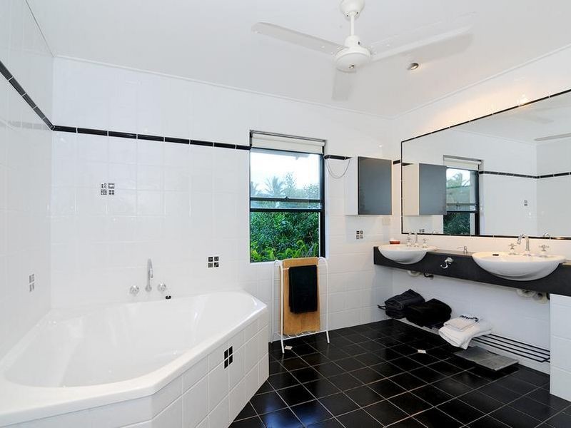 13 Ruby Close, Port Douglas QLD 4877
