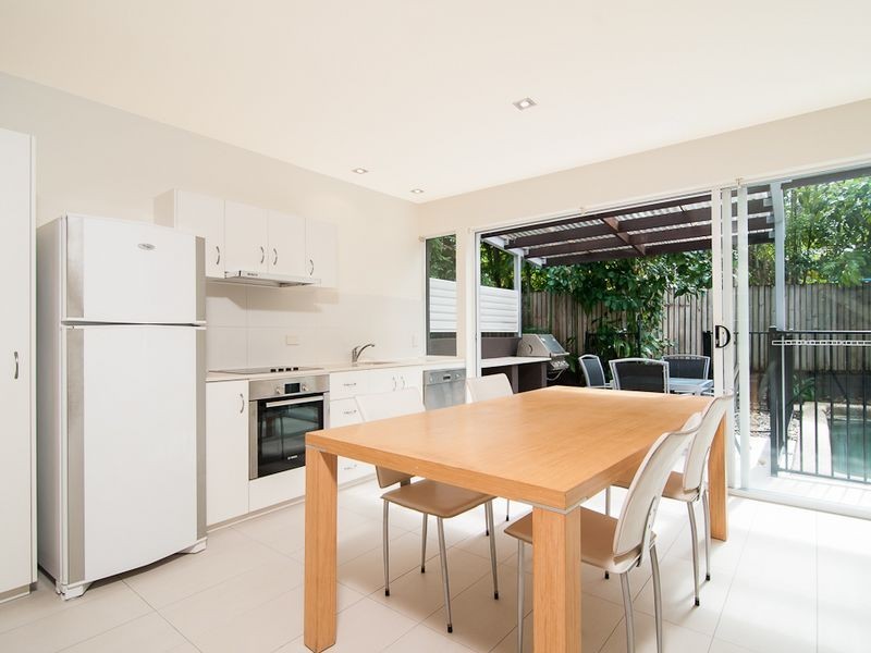 2 Oasis 8 Morning Close, Port Douglas QLD 4877