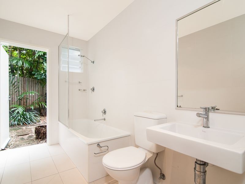 2 Oasis 8 Morning Close, Port Douglas QLD 4877