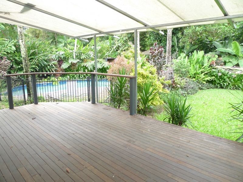 15 Wattle Street, Mossman QLD 4873
