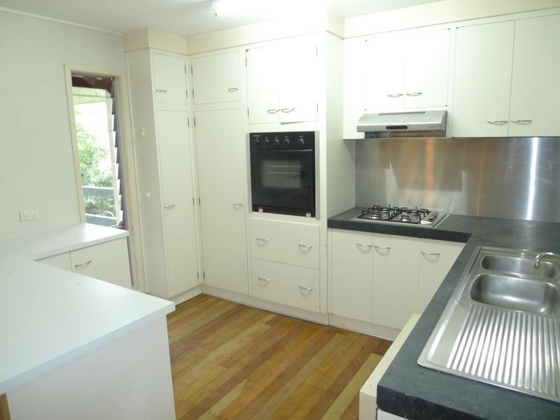 15 Wattle Street, Mossman QLD 4873