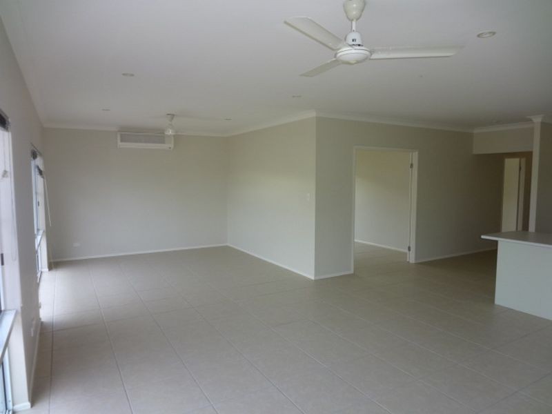 8 Shearwater Street, Port Douglas QLD 4877