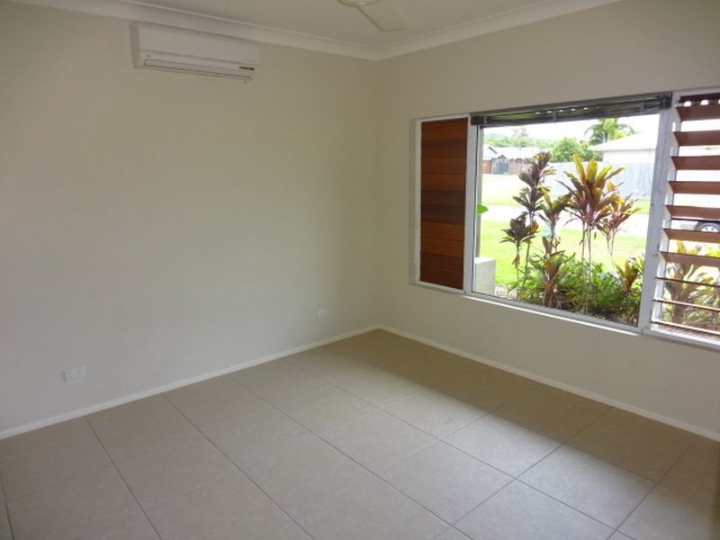 8 Shearwater Street, Port Douglas QLD 4877