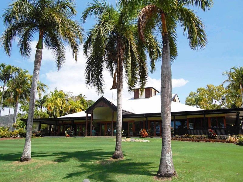 11 Downing Street, Port Douglas QLD 4877