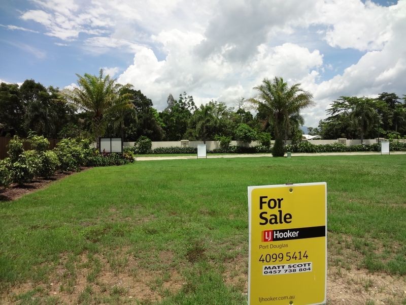 13 Downing Street, Port Douglas QLD 4877