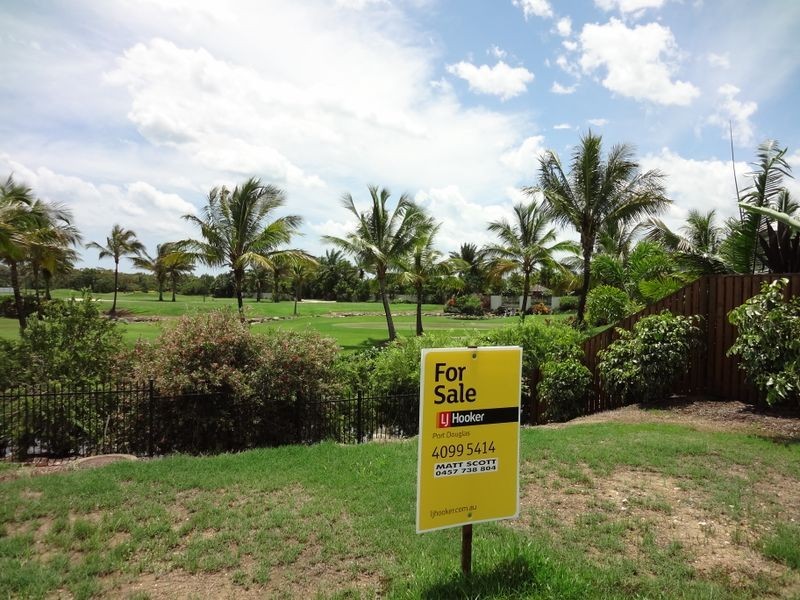 13 Downing Street, Port Douglas QLD 4877