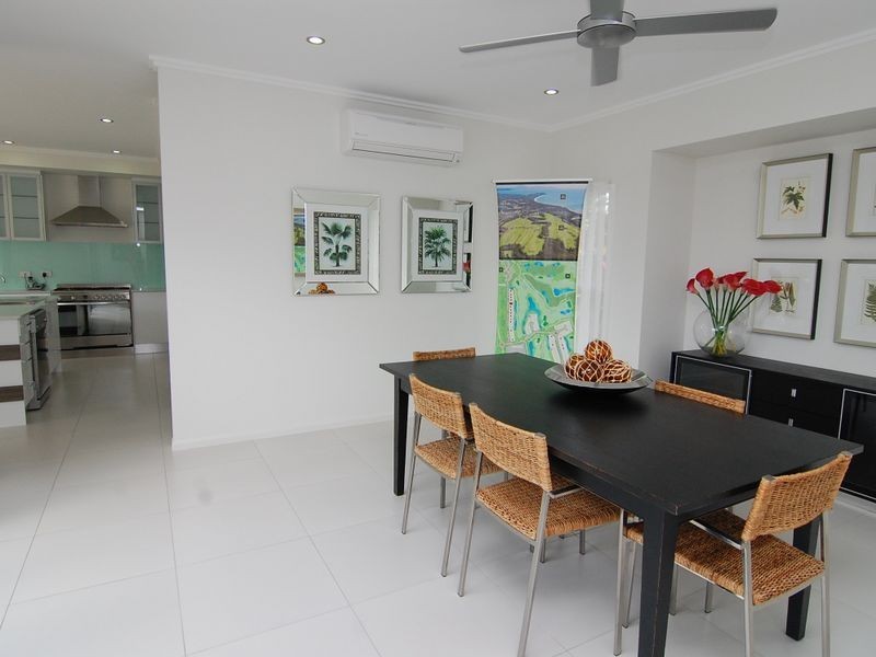 14 Downing Street, Port Douglas QLD 4877