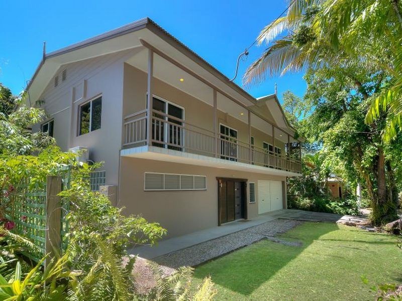 6 Sorrento Crescent, Port Douglas QLD 4877