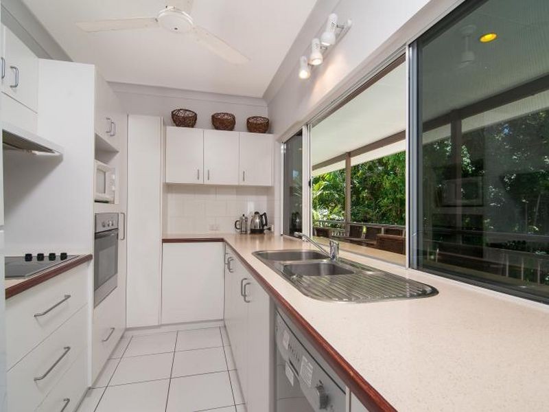 6 Sorrento Crescent, Port Douglas QLD 4877