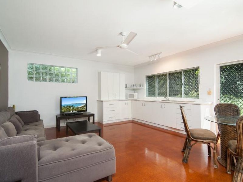 6 Sorrento Crescent, Port Douglas QLD 4877