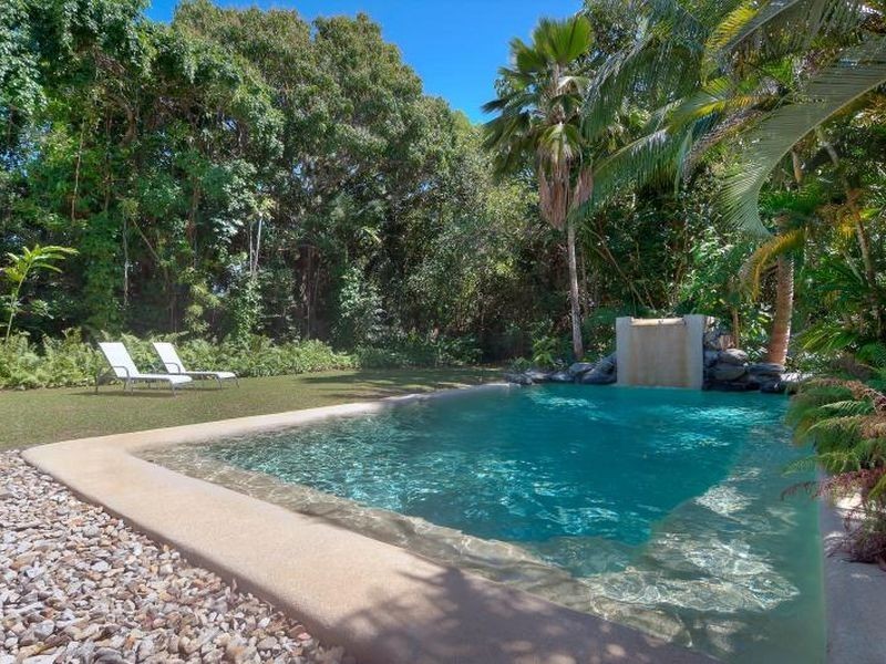 6 Sorrento Crescent, Port Douglas QLD 4877