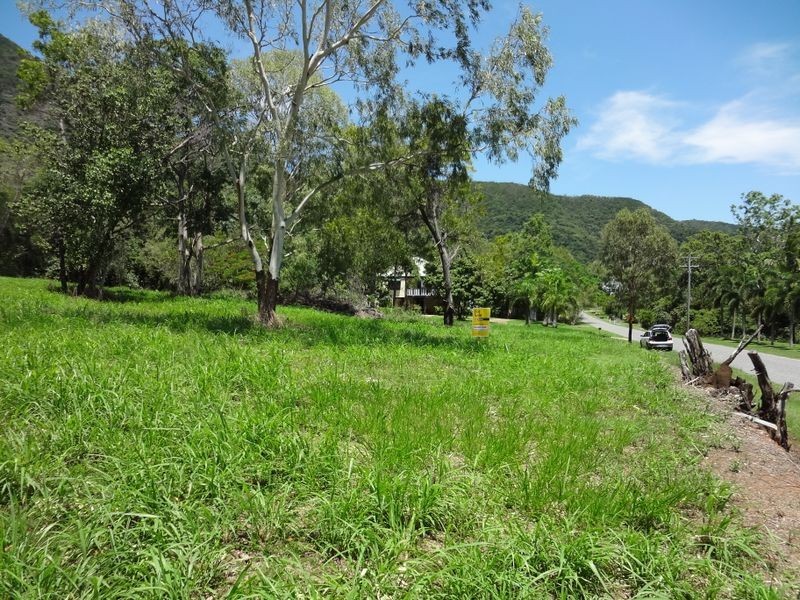 38-48 Reynolds Road, Oak Beach QLD 4877