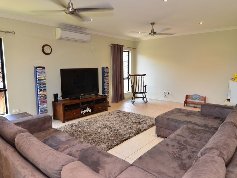 8 Milman Drive, Craiglie QLD 4877