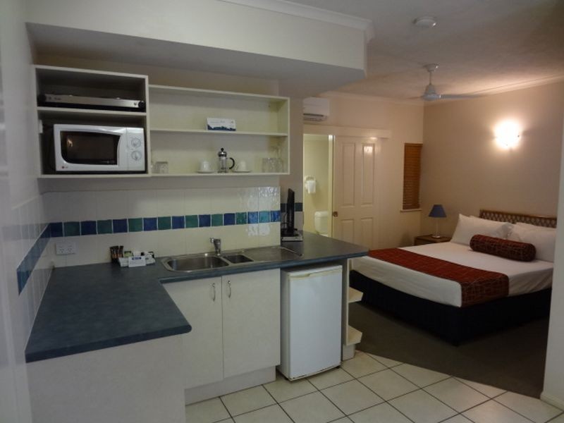 Villa/17 Bay Villas 51 Davidson Street, Port Douglas QLD 4877