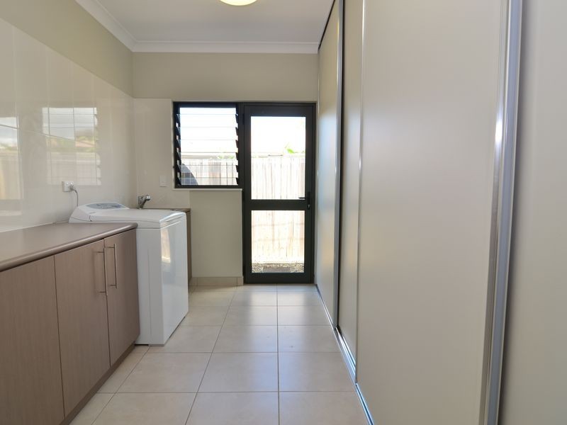 2 SHEARWATER STREET, Port Douglas QLD 4877