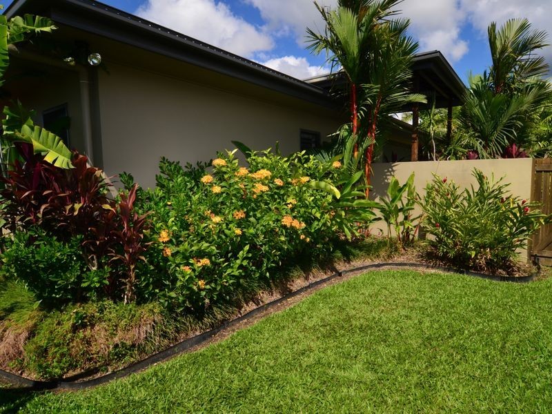 2 SHEARWATER STREET, Port Douglas QLD 4877