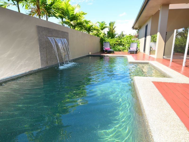 2 SHEARWATER STREET, Port Douglas QLD 4877