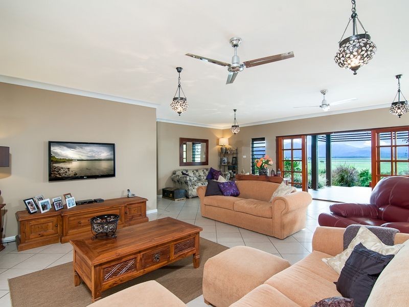 9 De Meio Drive, Wonga QLD 4873