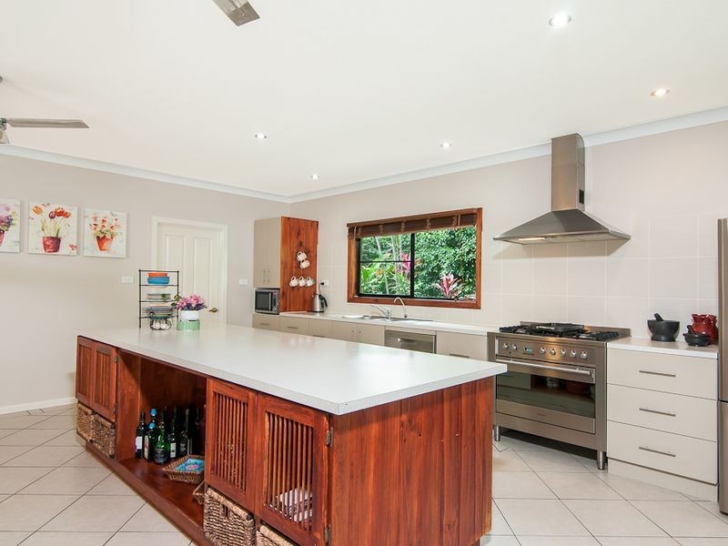 9 De Meio Drive, Wonga QLD 4873