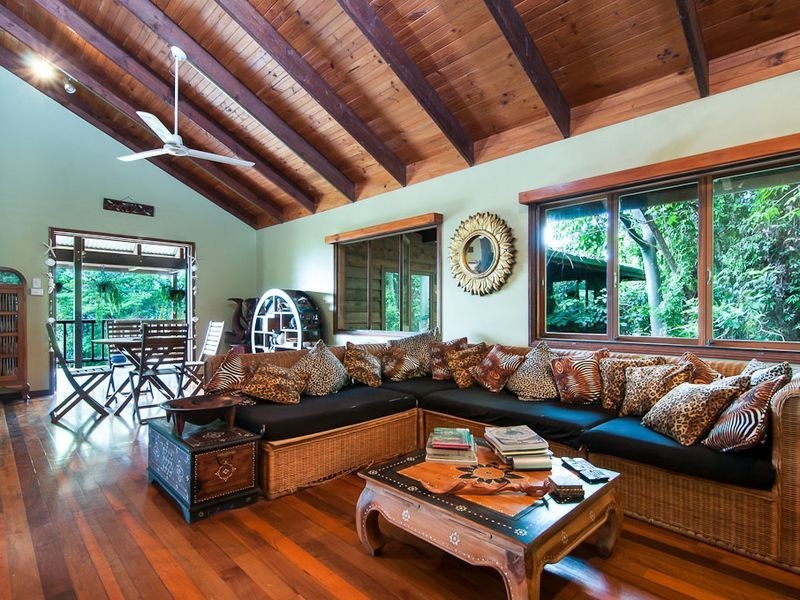 20 Coral Sea Drive, Mossman QLD 4873