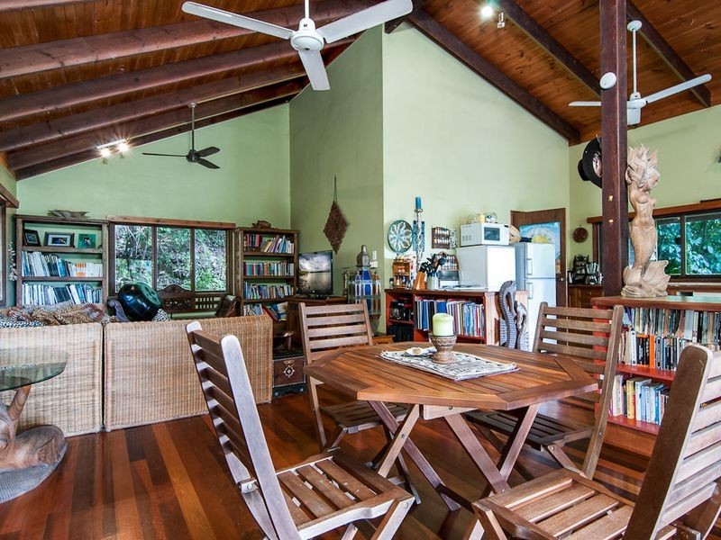 20 Coral Sea Drive, Mossman QLD 4873