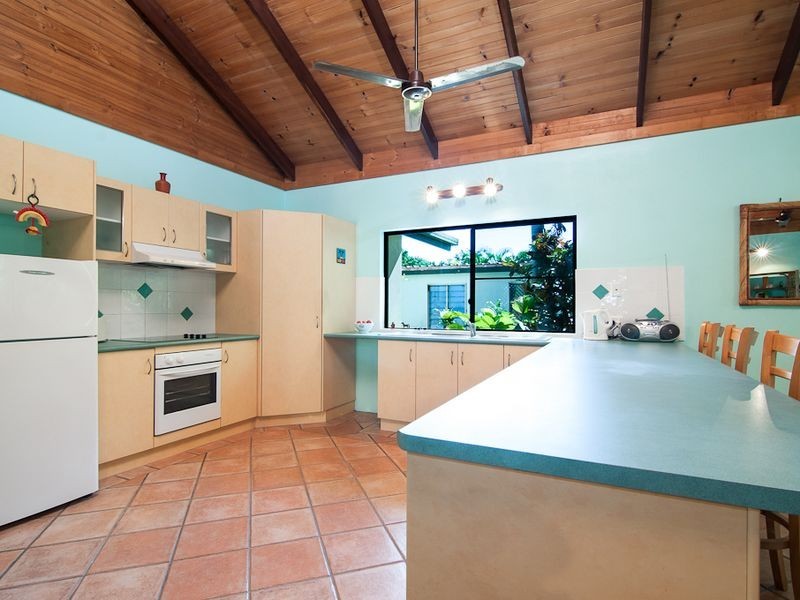 36 Esplanade, Wonga QLD 4873