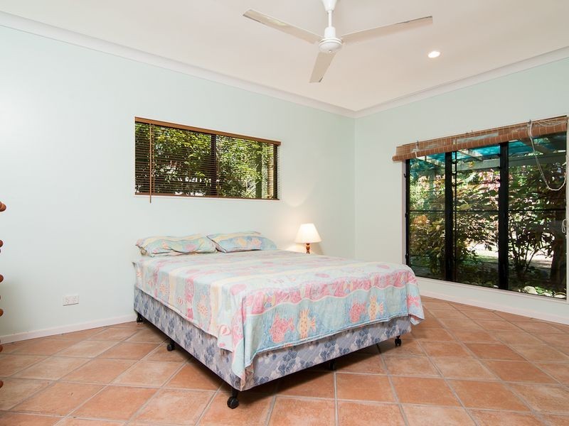 36 Esplanade, Wonga QLD 4873