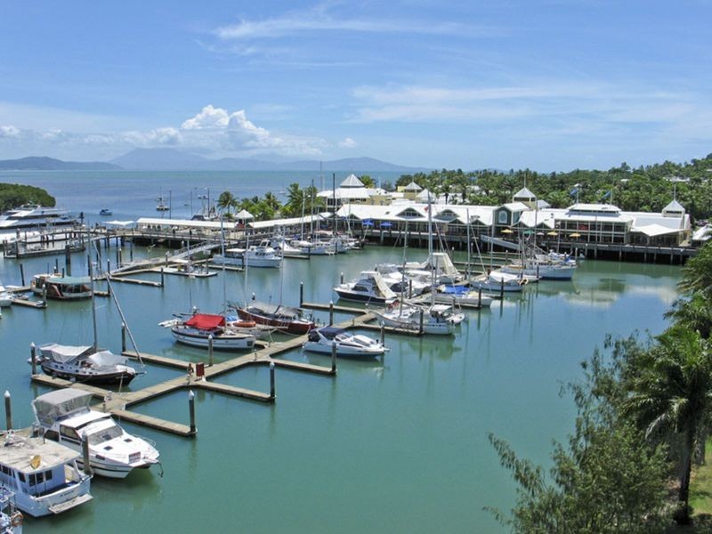 8 Beachfront Mirage, Port Douglas QLD 4877