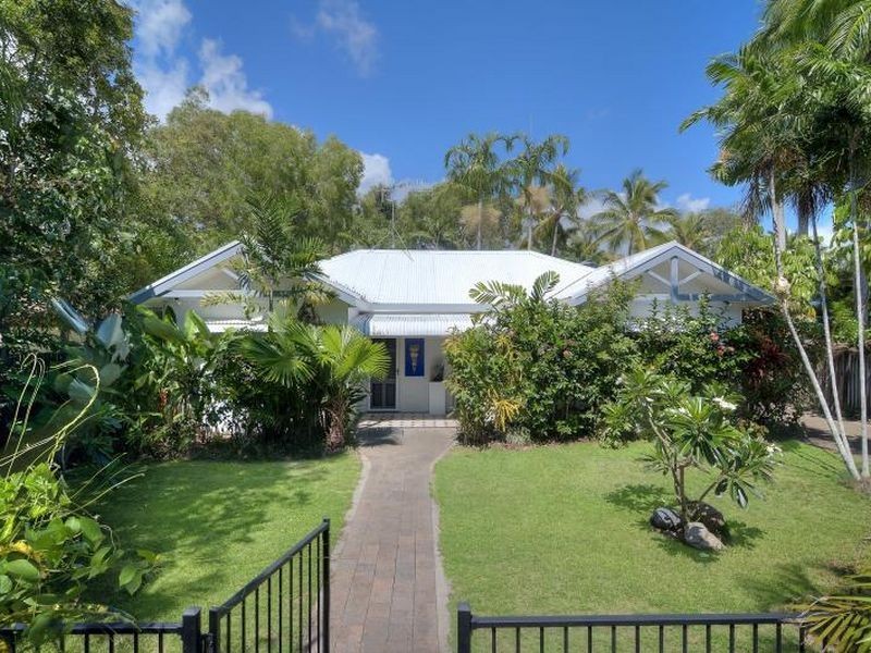 22 Endeavour Street, Port Douglas QLD 4877