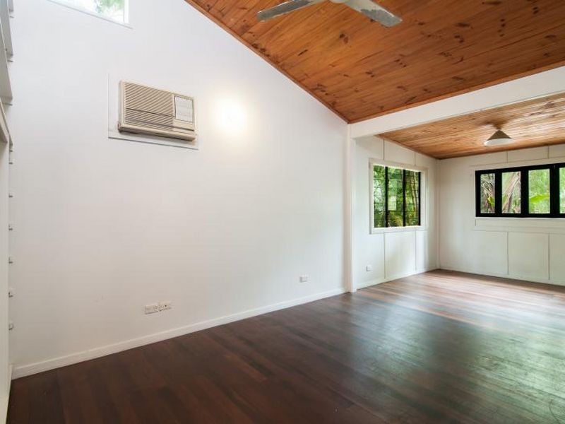 10 Atoll Close, Port Douglas QLD 4877