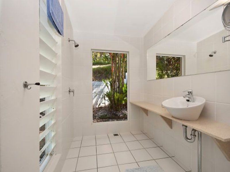 27 Jabeva Close, Miallo QLD 4873