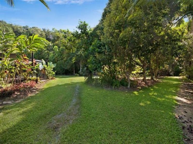 27 Jabeva Close, Miallo QLD 4873