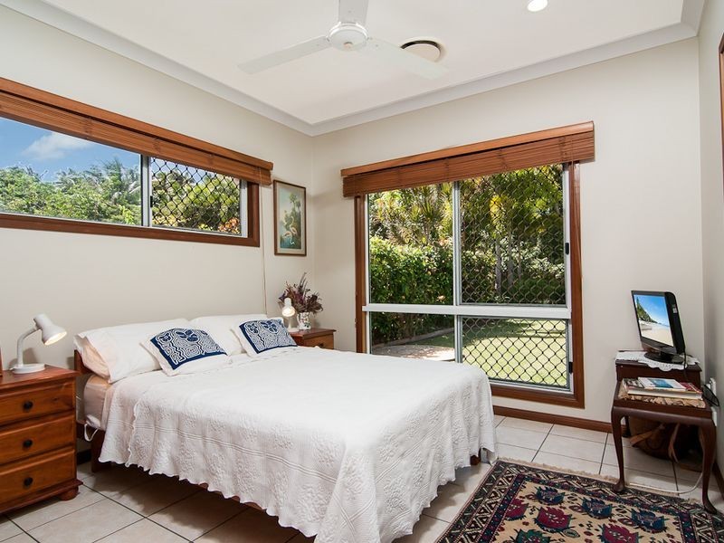 8 Barka Close, Wonga QLD 4873