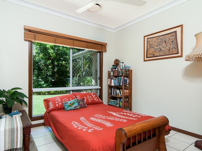 8 Barka Close, Wonga QLD 4873