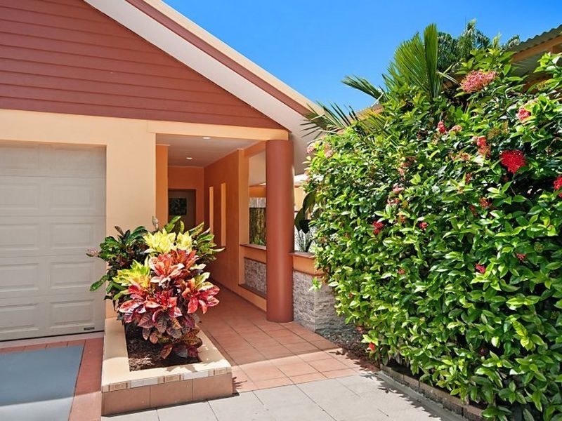 105 St Crispins Avenue, Port Douglas QLD 4877