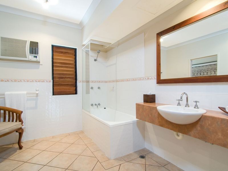 40 A & B Hibiscus Gardens Owen Street, Port Douglas QLD 4877