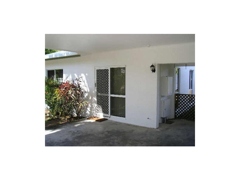 16 Ribbon Avenue, Port Douglas QLD 4877