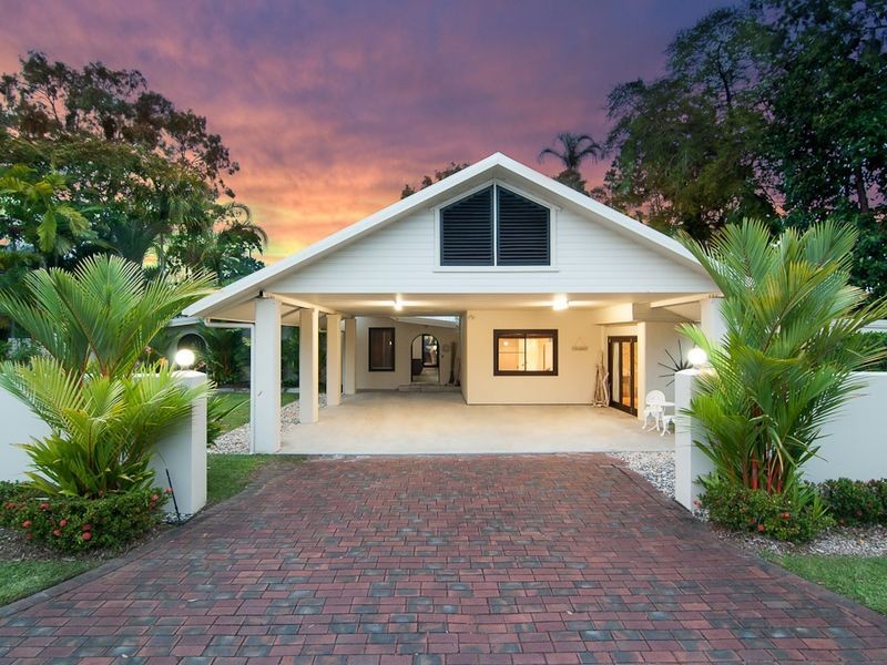 13 Langley Road, Port Douglas QLD 4877
